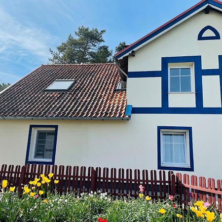 Old House Nida Hotel Buitenkant foto