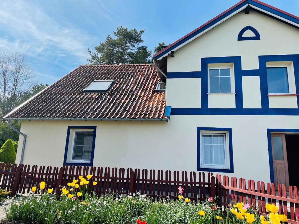 Old House Nida Hotel Buitenkant foto